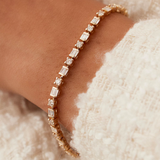 Bratara stil tennis din aur cu diamante bagheta si rotunde de 2.60 ct