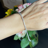 Bratara tennis din aur cu diamante naturale de 5.00 ct