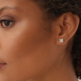 Cercei din aur cu diamante bagheta si rotunde de 0.38 ct.