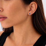 Cercei din aur in forma de floare cu safir natural si diamante - Royal Sapphire