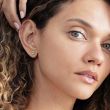 Cercei din aur in forma de inima cu smarald natural si diamante