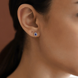 Cercei din aur in forma de floare cu safir natural si diamante