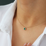 Colier din aur cu smarald si diamante oval