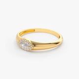 Inel din aur cu diamant marquise si diamante rotunde