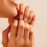 Inel din aur cu inima deschisa si diamante de 0.08 ct