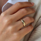 Inel din aur cu diamante de 0.11 ct model DOME RING