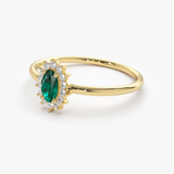 Inel din aur cu diamante si smarald