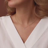 Lant din aur cu pandantiv in forma de stea si diamante de 0.06 ct