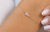 Bratara din aur cu simbol cruce si diamante de 0.21 ct