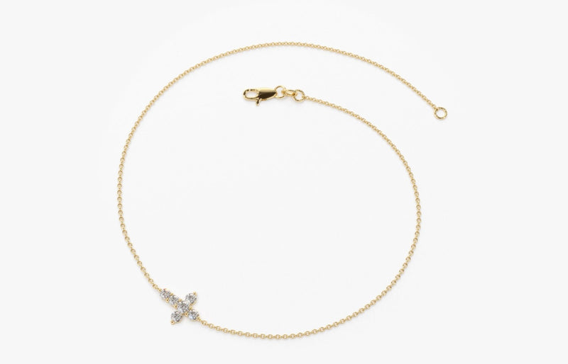 Bratara din aur cu simbol cruce si diamante de 0.21 ct