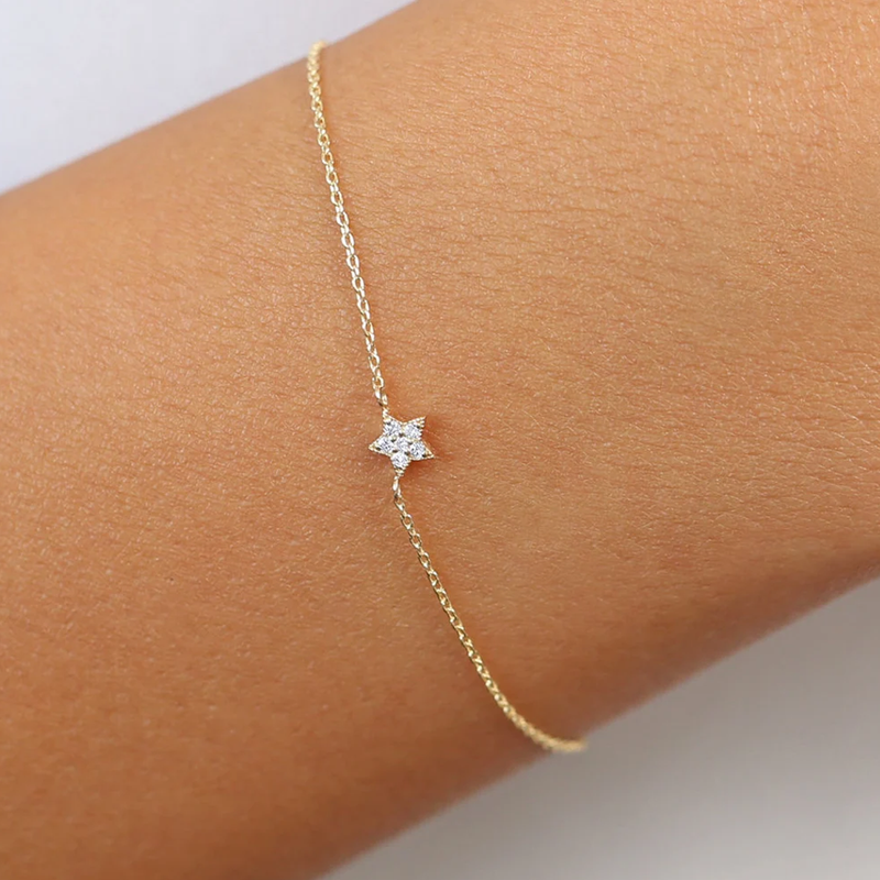 Bratara din aur cu diamante in forma de stea