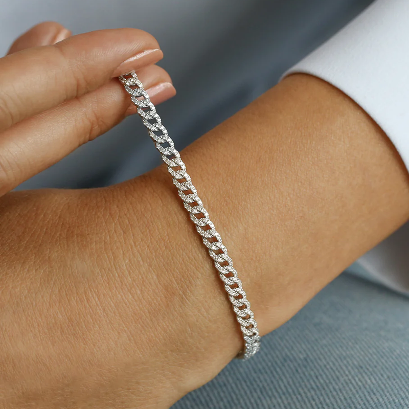 Bratara din aur cu lant cubanez si diamante naturale pavate