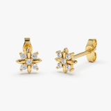 Cercei din aur cu diamante de 0.10 ct cu design floral