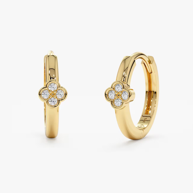 Cercei din aur rotunzi cu diamante de 0.02 ct