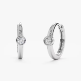 Cercei din aur rotunzi cu diamante de 0.07 ct