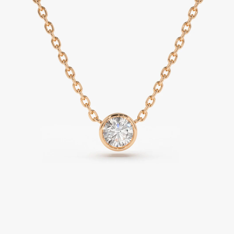 Colier din aur cu diamant solitaire rotund de 0.08 ct