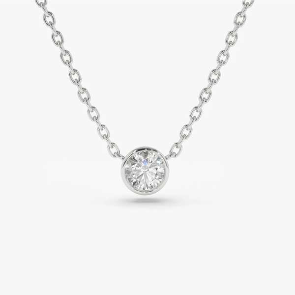 Colier din aur cu diamant solitaire rotund de 0.08 ct