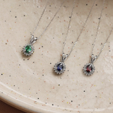 Colier din aur cu smarald natural si diamante in forma de floare