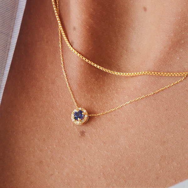 Colier din aur rotund cu safir natural si diamante