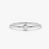 Inel din aur cu diamant rotund solitaire de 0.10 ct