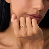 Inel din aur cu diamante model KNOT