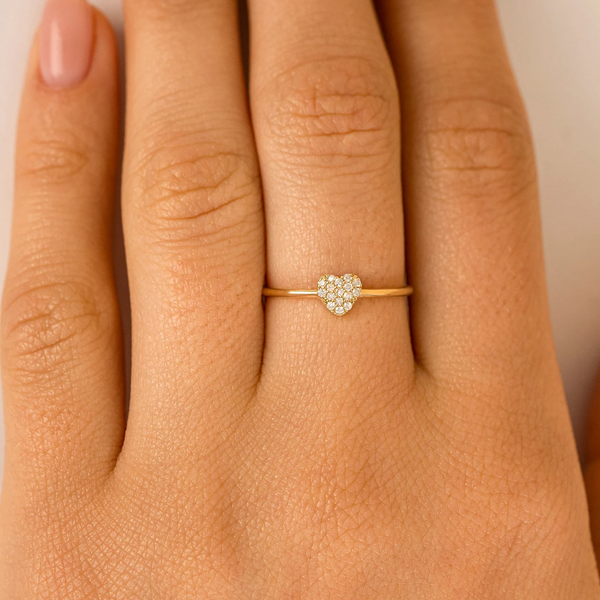 Inel din aur cu inima si diamante de 0.08 ct