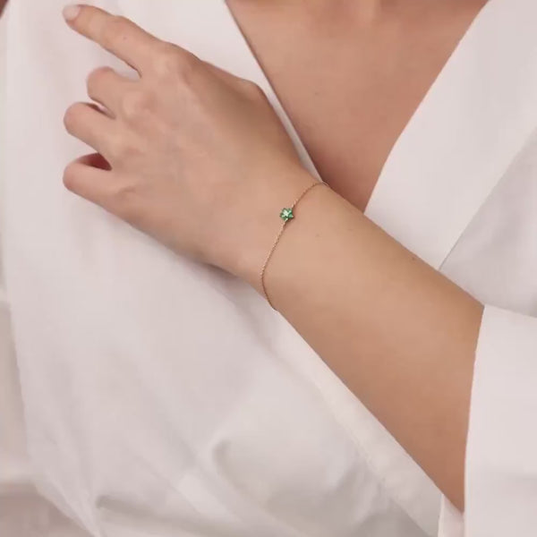 Bratara din aur cu smarald si diamant model floare